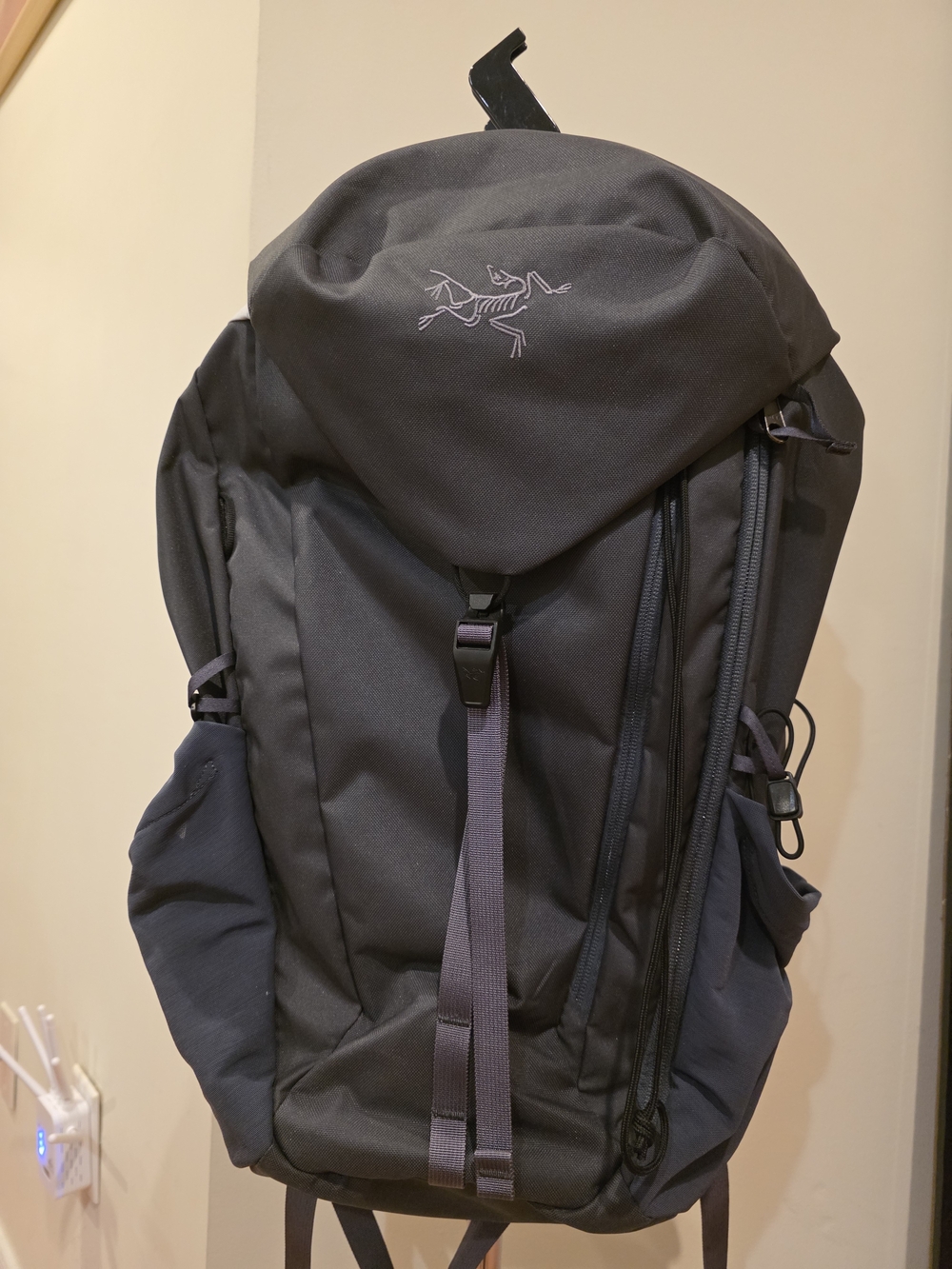 Arc'teryx Black Men's Technical Backpack with Subtle Gray Accents